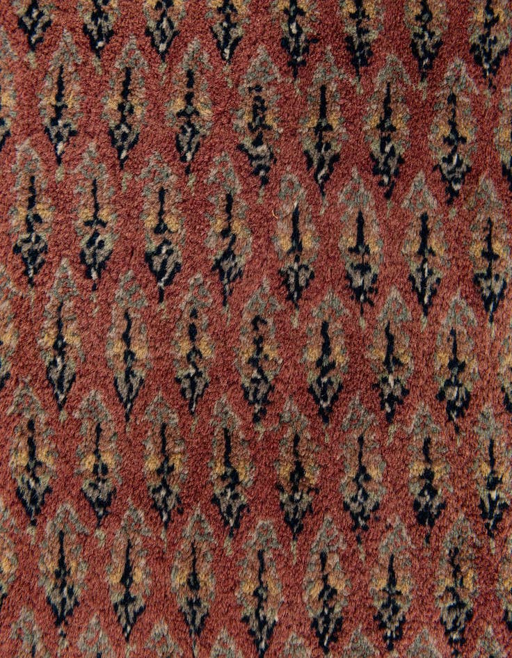 Detail image of  6' 7 x 9' 9  Hand Knotted Mir Wool Rug