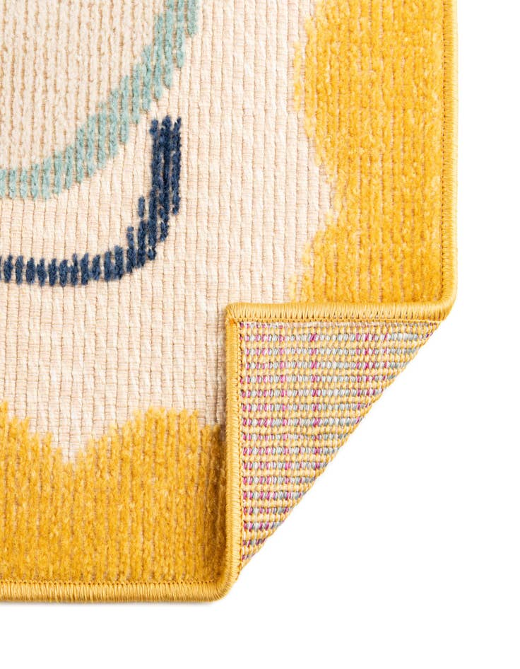 Detail image of  5' 3 x 7' 7  Washable  Indoor / Outdoor Rug