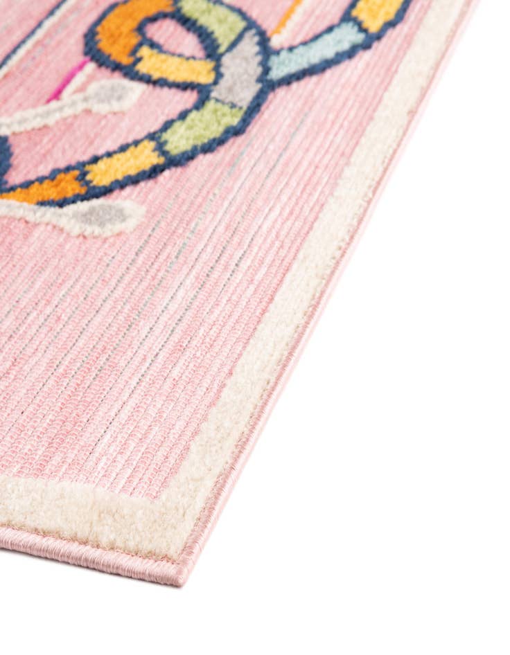Detail image of  5' 3 x 7' 7  Washable  Indoor / Outdoor Rug