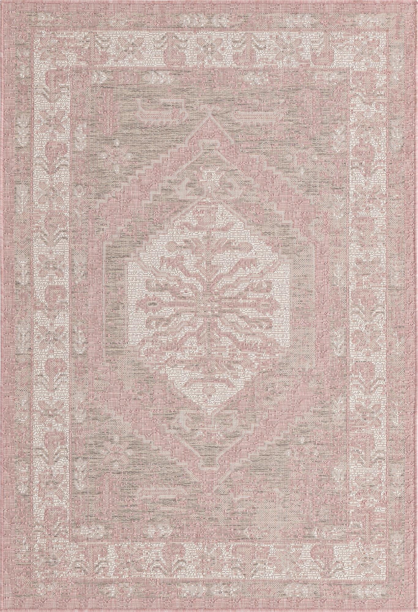  4' x 6'  Washable Traditional Indoor / Outdoor Rug