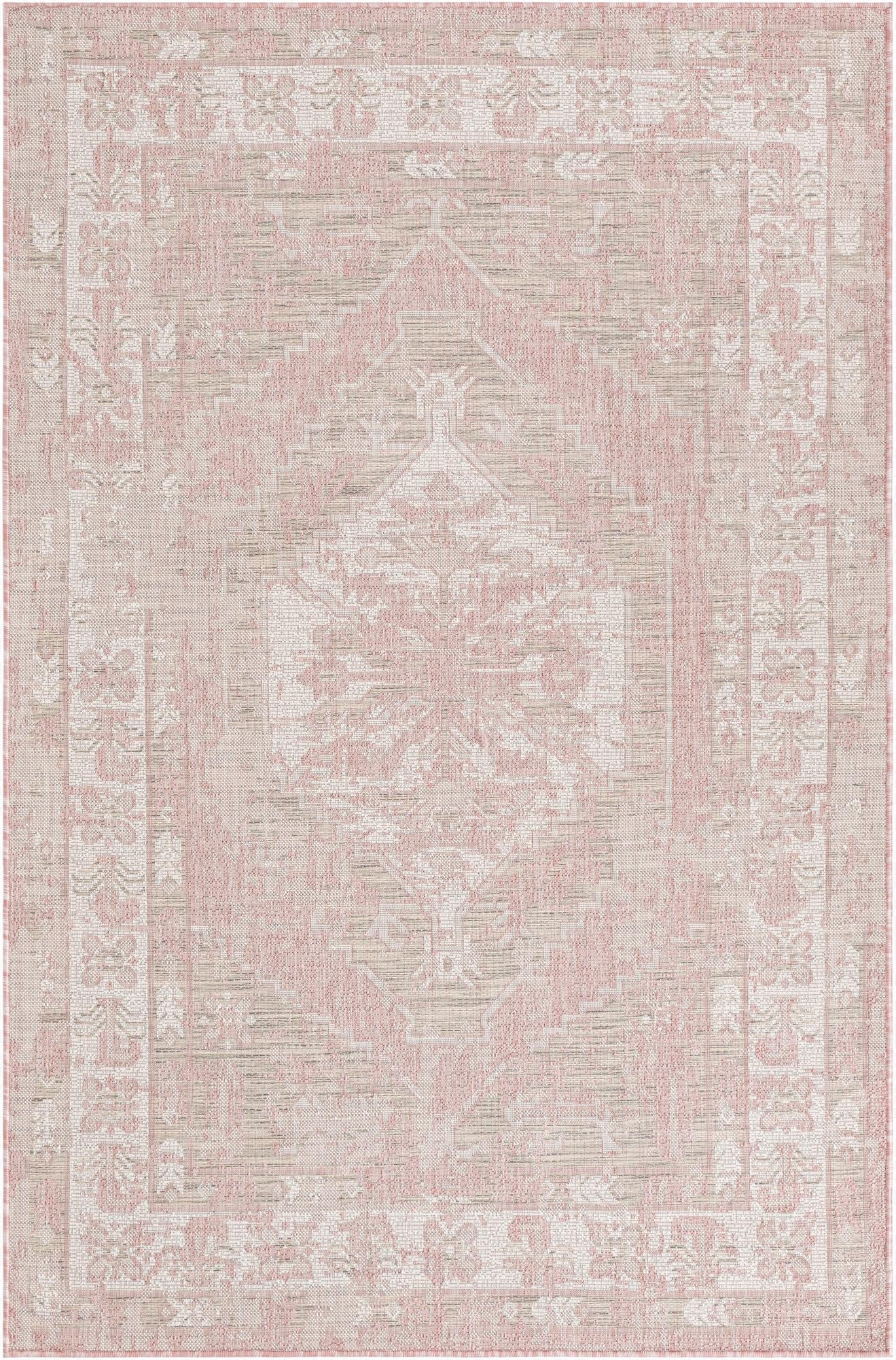  5' 3 x 8'  Washable Traditional Indoor / Outdoor Rug