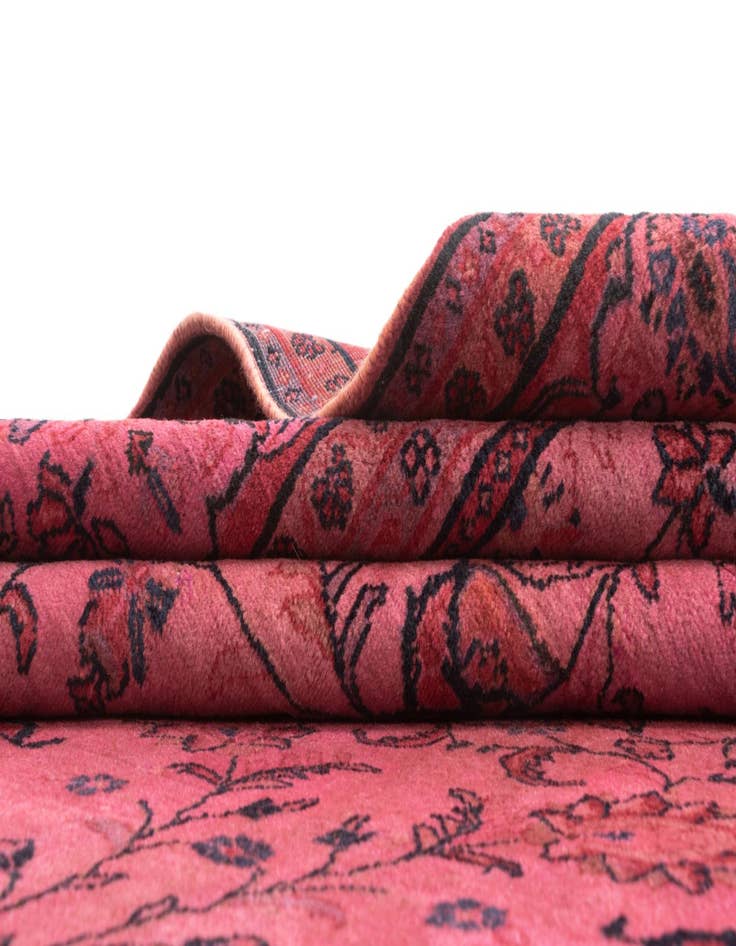 Detail image of  6' 10 x 10' 5 Sarough Rug