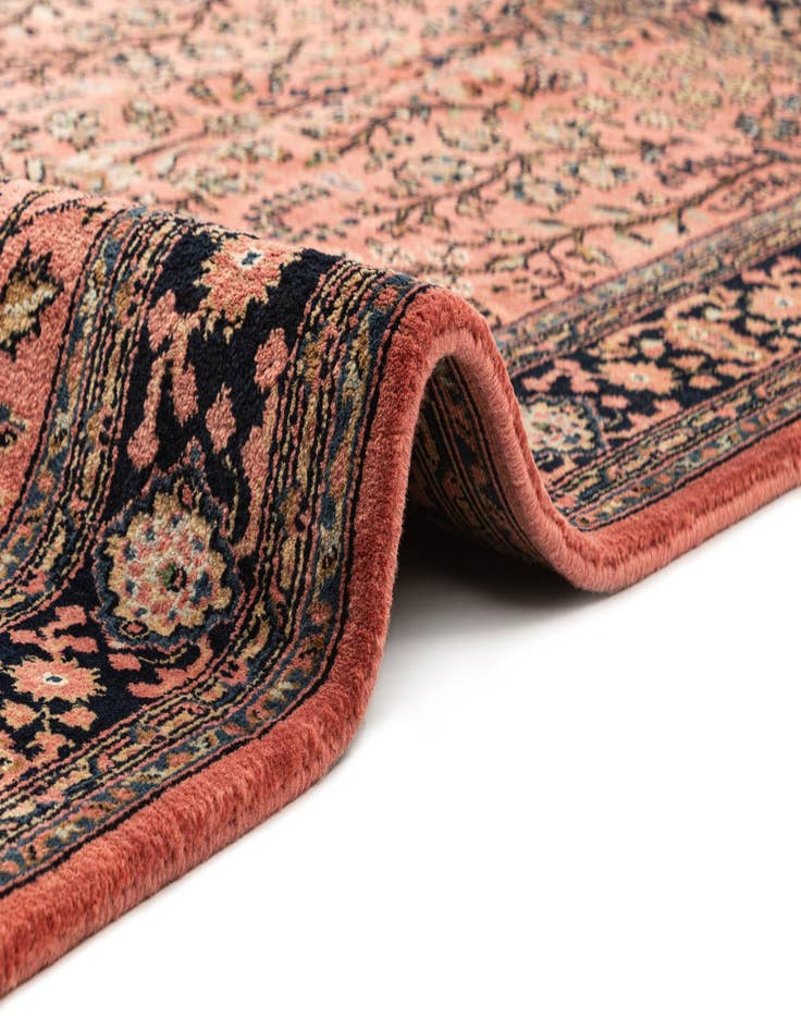 Detail image of  4' 6 x 6' 10 Sarouk Rug