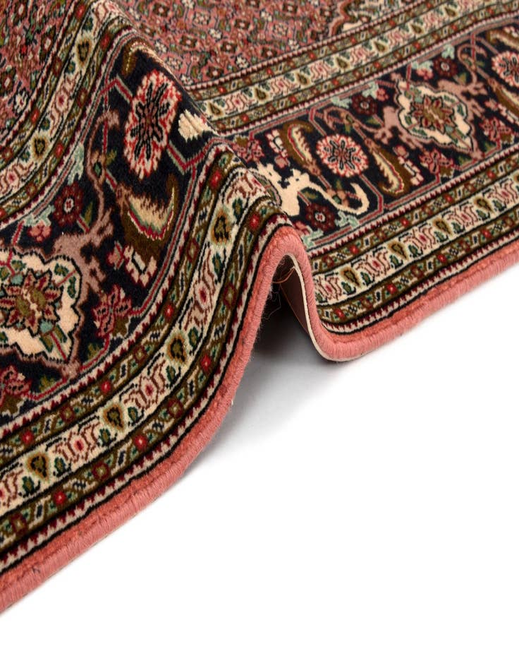 Detail image of  5' 1 x 6' 10 Tabriz Rug