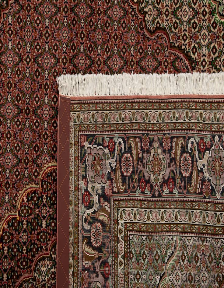 Detail image of  5' 1 x 6' 10 Tabriz Rug