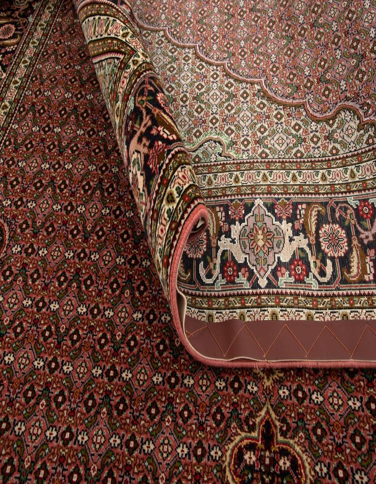 Detail image of  5' 1 x 6' 10 Tabriz Rug
