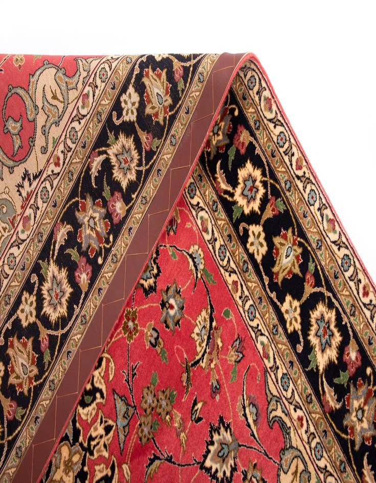 Detail image of  4' 11 x 6' 7 Tabriz Rug