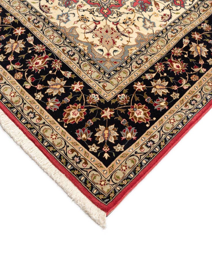 Detail image of  8' x 11' 8 Tabriz Rug