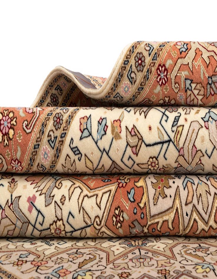 Detail image of  4' 11 x 6' 11 Tabriz Rug