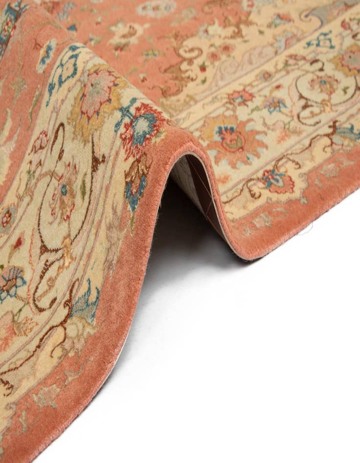 Detail image of  4' 11 x 7' Tabriz Rug