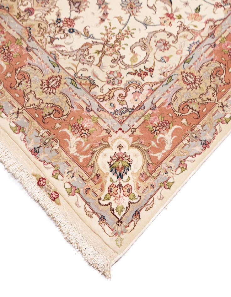 Detail image of  5' x 7' Tabriz Rug