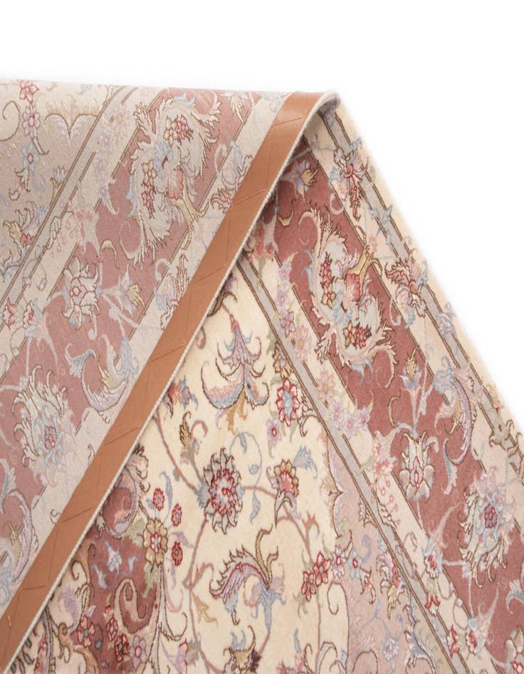 Detail image of  4' 11 x 6' 10 Tabriz Rug