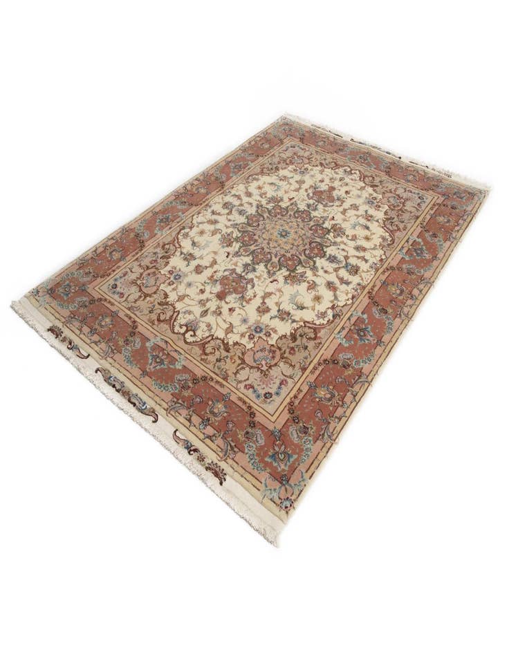 Detail image of  5' x 7' 1 Tabriz Rug