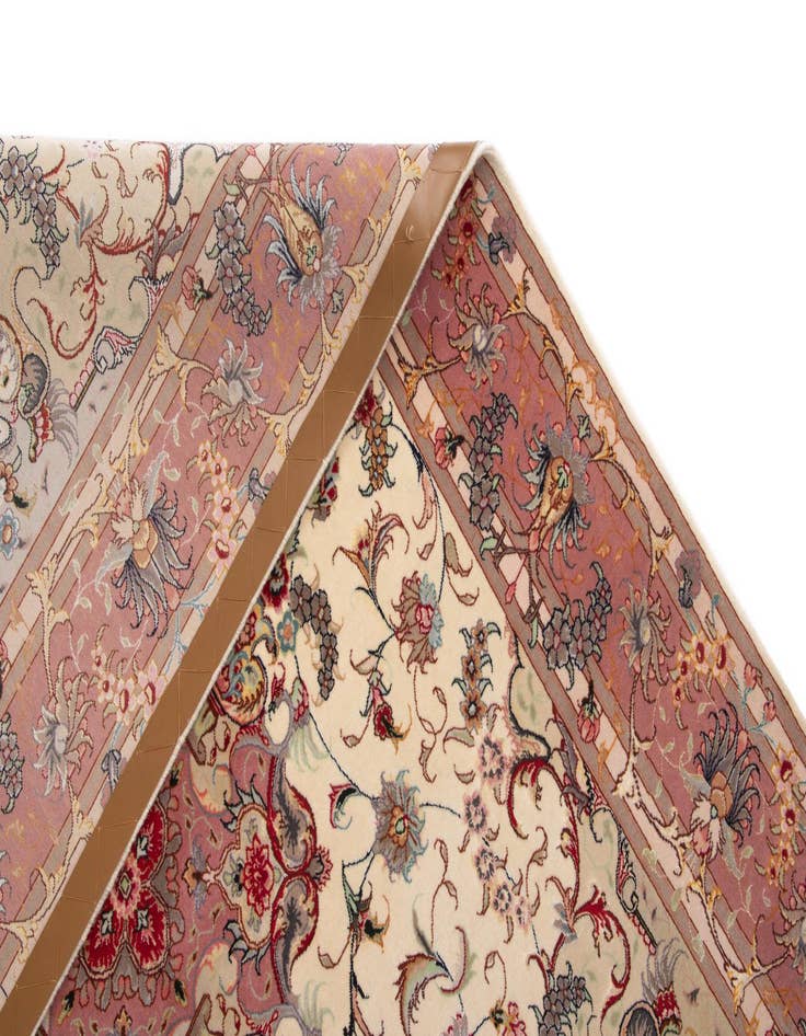 Detail image of  5' x 7' 2 Tabriz Rug