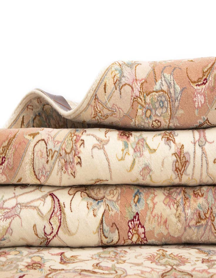 Detail image of  5' x 7' Tabriz Rug