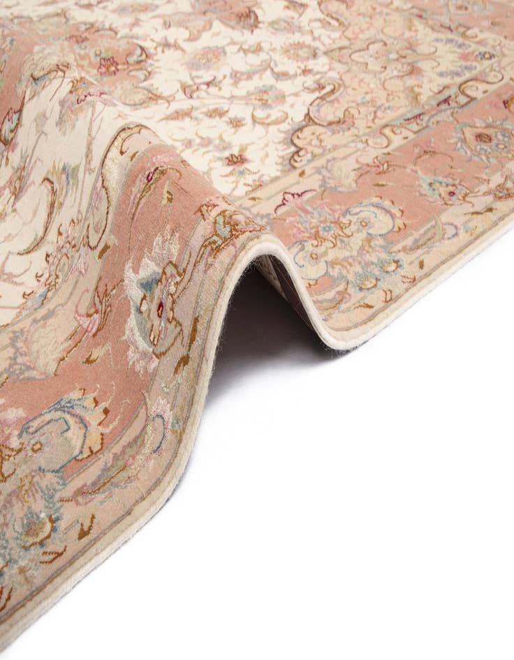 Detail image of  5' x 7' Tabriz Rug