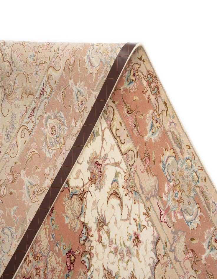 Detail image of  5' x 7' Tabriz Rug