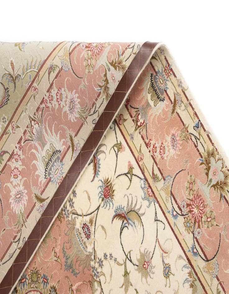 Detail image of  4' 11 x 6' 9 Tabriz Rug