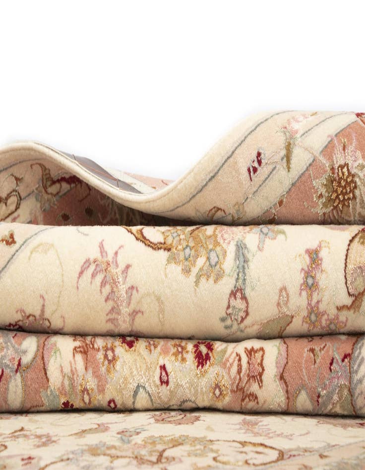 Detail image of  5' 1 x 7' Tabriz Rug