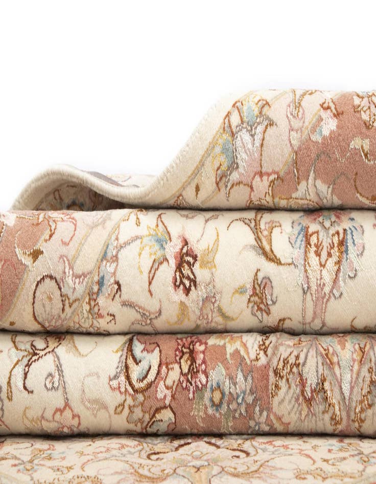 Detail image of  5' 1 x 7' 1 Tabriz Rug