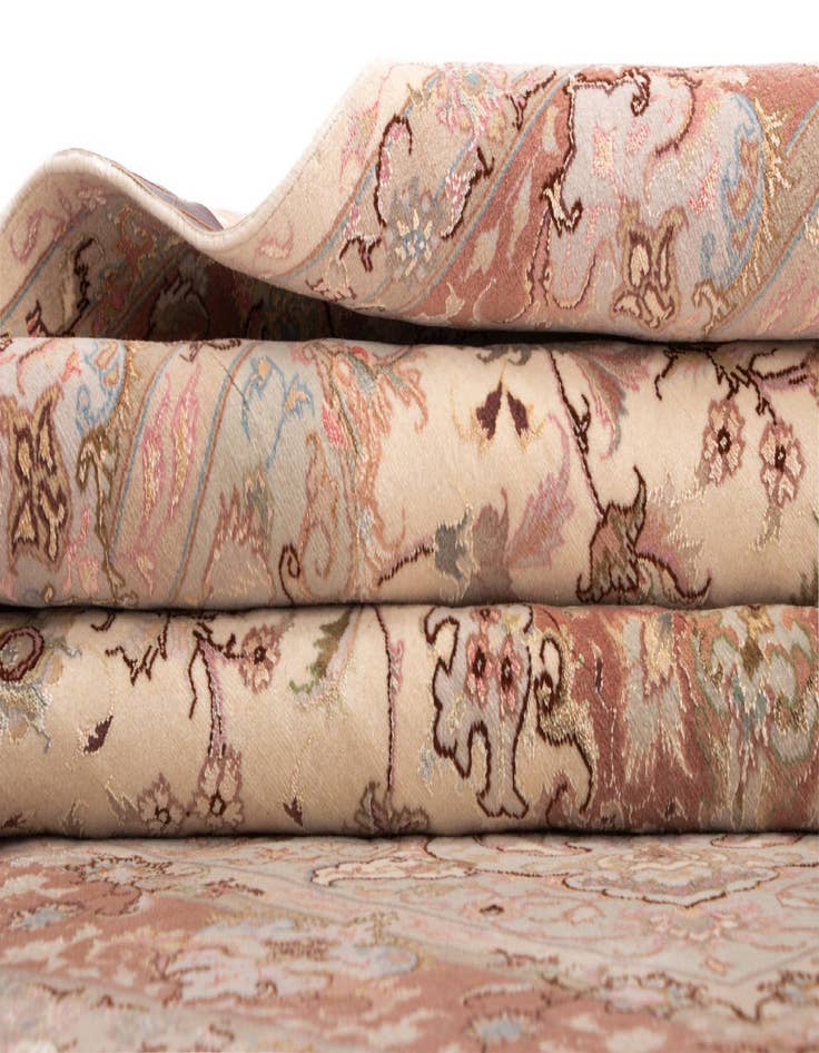 Detail image of  4' 11 x 7' Tabriz Rug