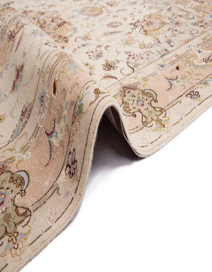 Detail image of  4' 10 x 7' Tabriz Rug