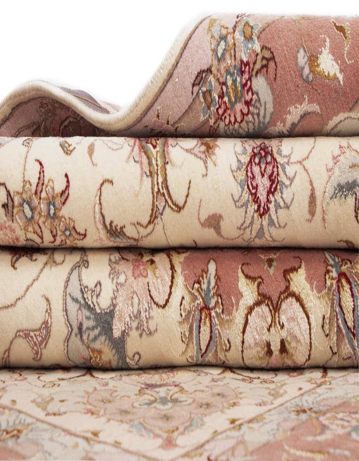 Detail image of  4' 10 x 6' 9 Tabriz Rug