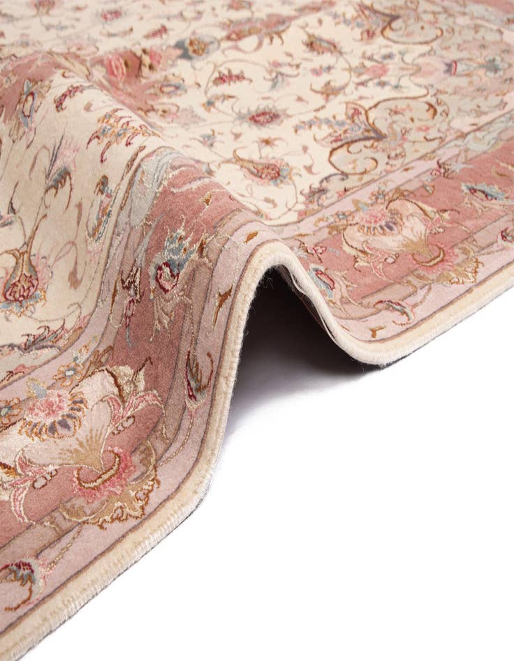 Detail image of  4' 10 x 6' 9 Tabriz Rug