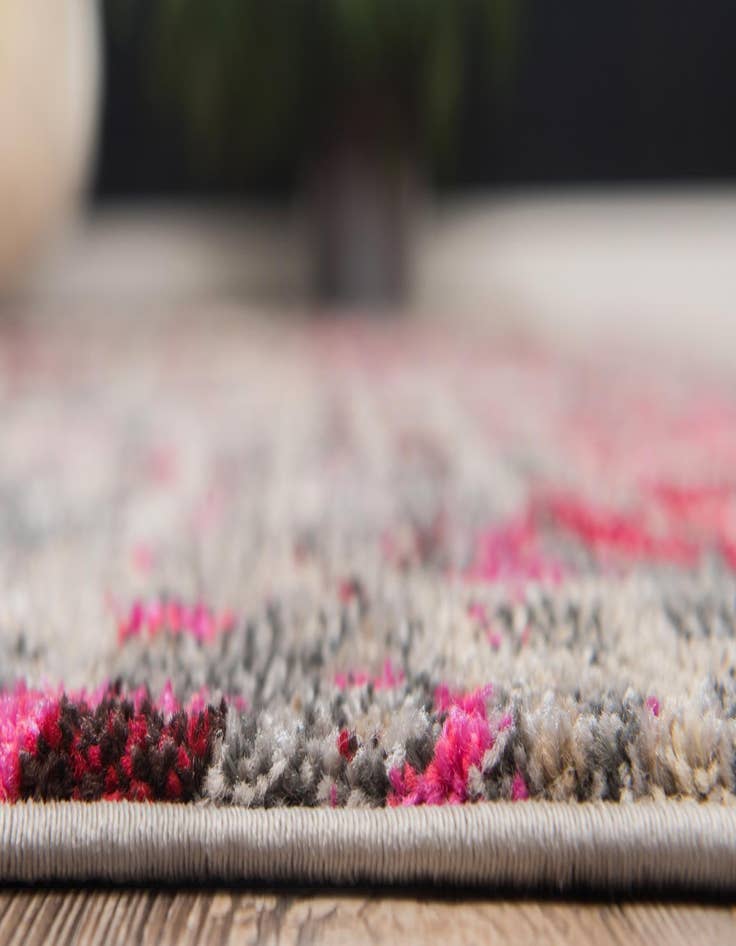 Detail image of  4' x 6'  Washable Theia Rug