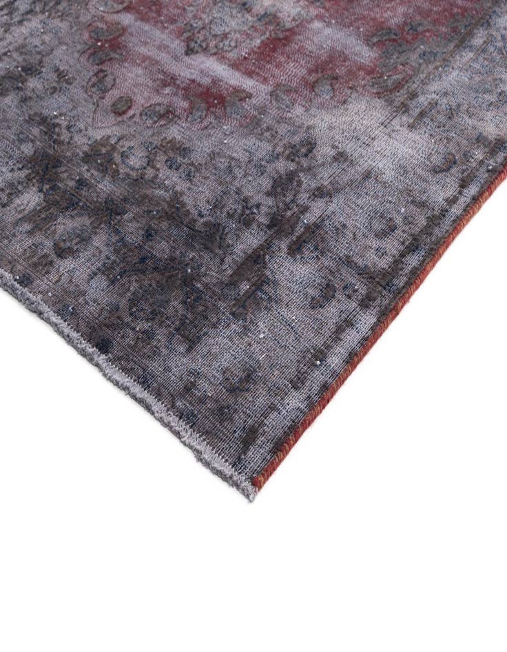 Detail image of  3' 11 x 6' 7 Vintage Royal Wool Rug