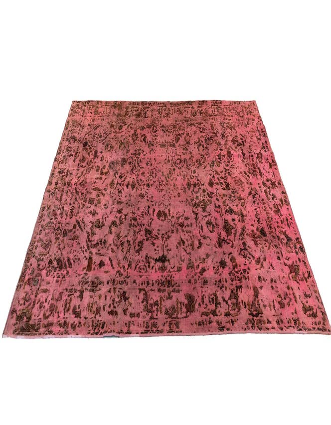 Detail image of  5' 7 x 9' 8 Vintage Royal Wool Rug