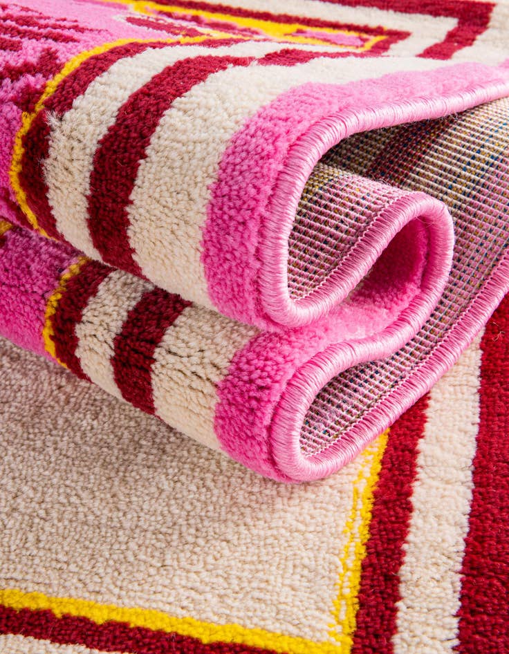 Detail image of  4' x 5' 3 Zoey Rug