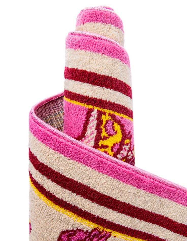 Detail image of  4' x 5' 3 Zoey Rug