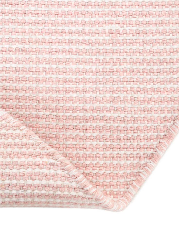 Detail image of  5' 1 x 5' 1  Washable Jill Zarin Palm Springs Indoor / Outdoor Round Rug