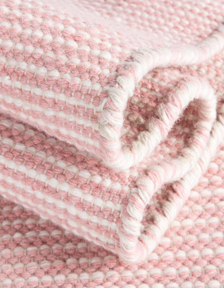 Detail image of  5' 1 x 5' 1  Washable Jill Zarin Palm Springs Indoor / Outdoor Round Rug