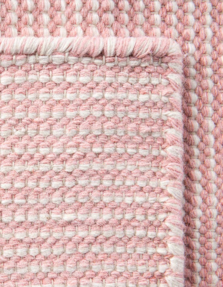 Detail image of  2' 7 x 8'  Washable Jill Zarin Palm Springs Indoor / Outdoor Runner Rug