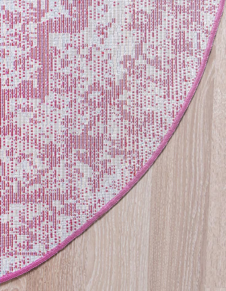 Detail image of  4' x 4' Amulet Round Rug