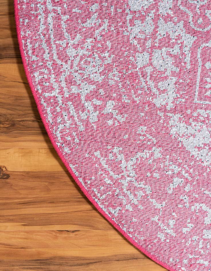 Detail image of  7' 10 x 7' 10 Arlington Round Rug