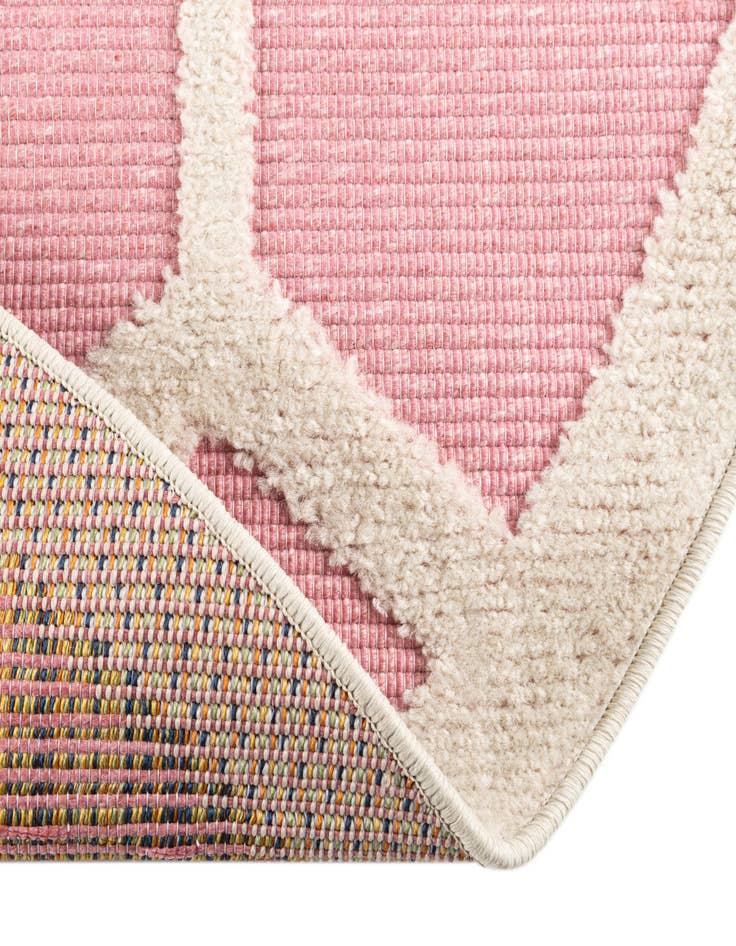 Detail image of  5' 3 x 5' 3  Washable Aruba Indoor / Outdoor Round Rug