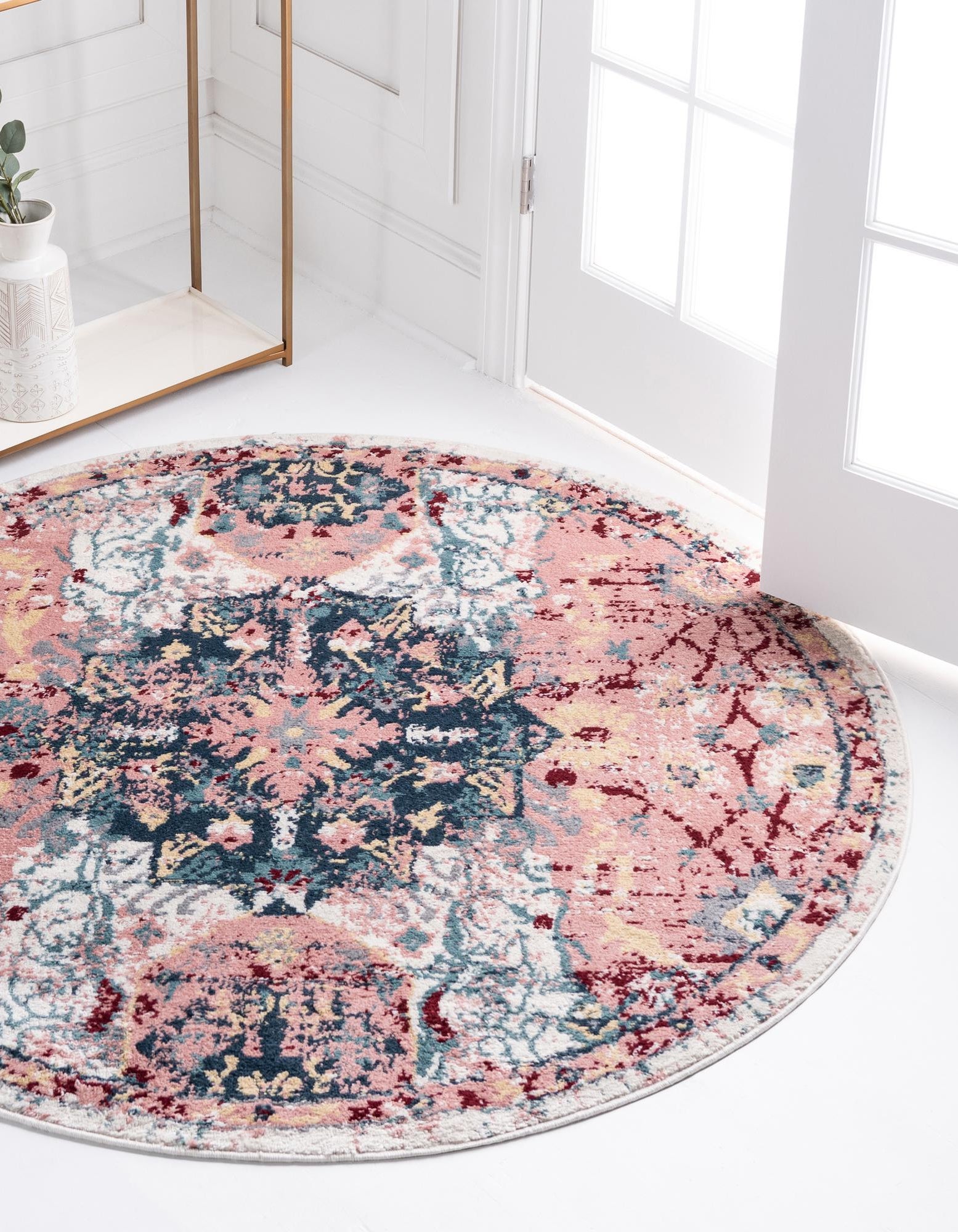 Pink 5' x 5' Charleston Round Rug | Rugs.com