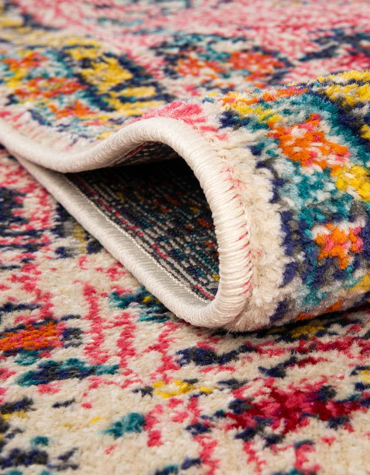 Detail image of  4' x 4'  Washable El Paso Round Rug