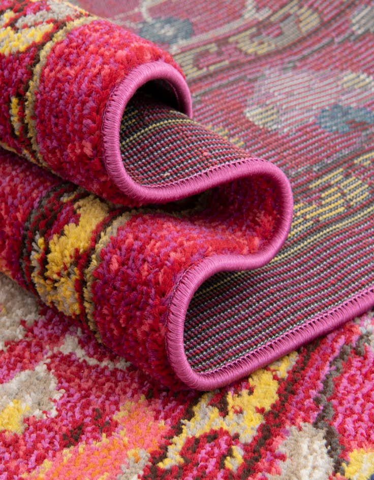 Detail image of  8' x 8'  Washable Fleur Round Rug