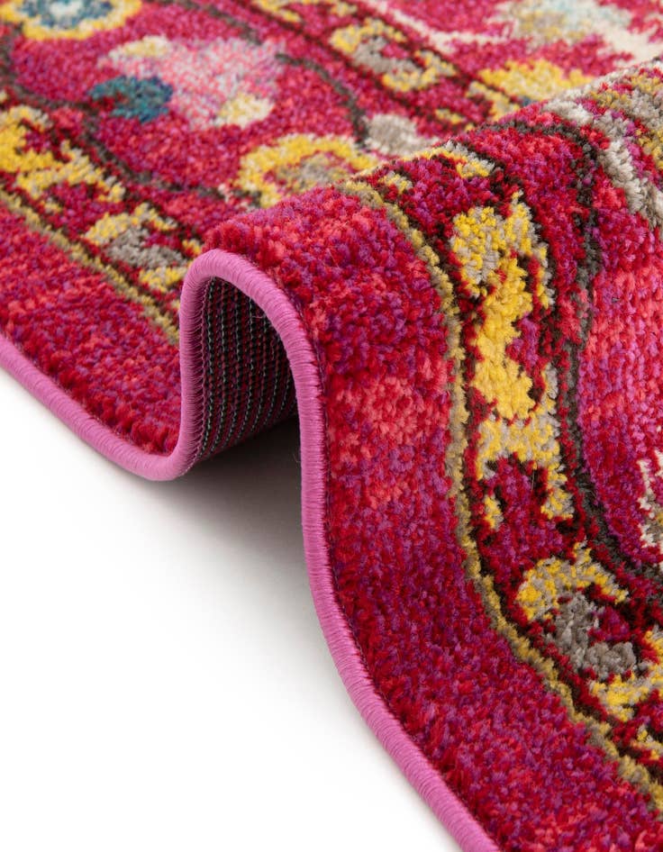 Detail image of  8' x 8'  Washable Fleur Round Rug