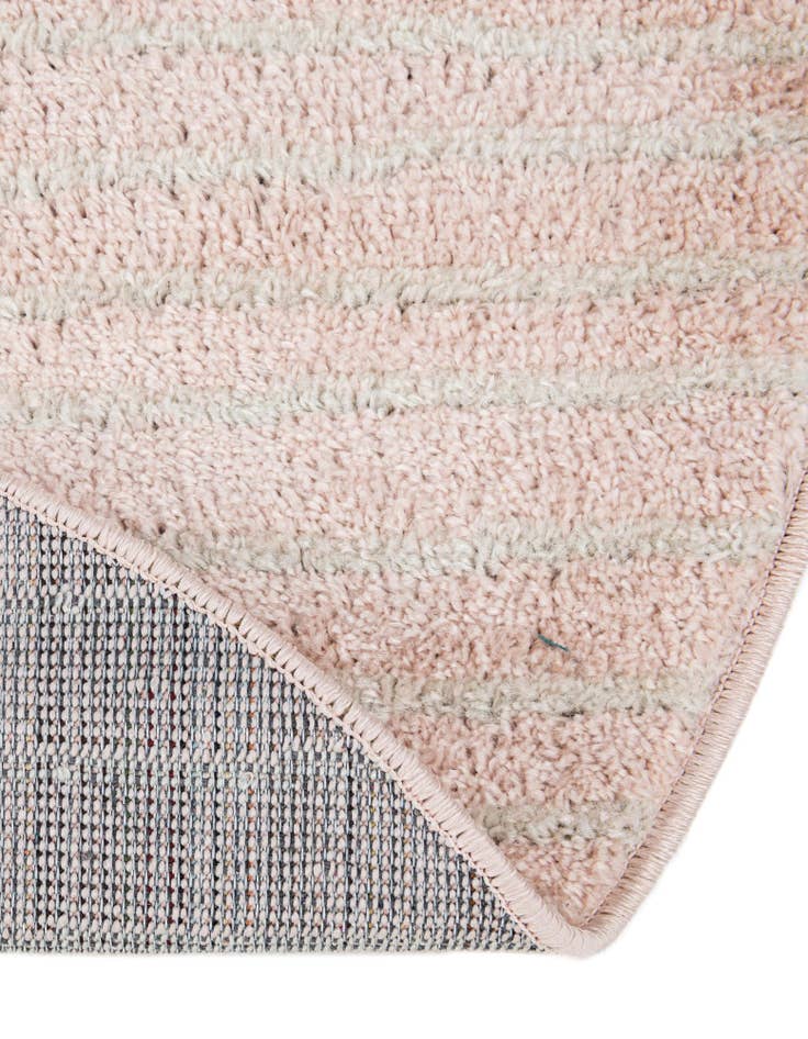 Detail image of  7' 10 x 7' 10 Hanahan Round Rug