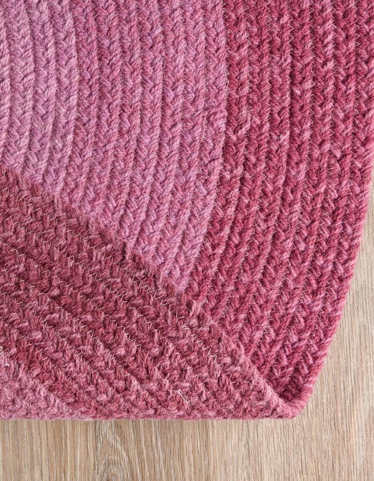 Detail image of  7' 10 x 7' 10  Hand Hand Braided Wool Round Rug