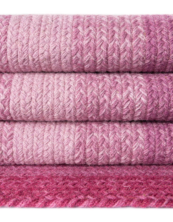 Detail image of  7' 10 x 7' 10  Hand Hand Braided Wool Round Rug