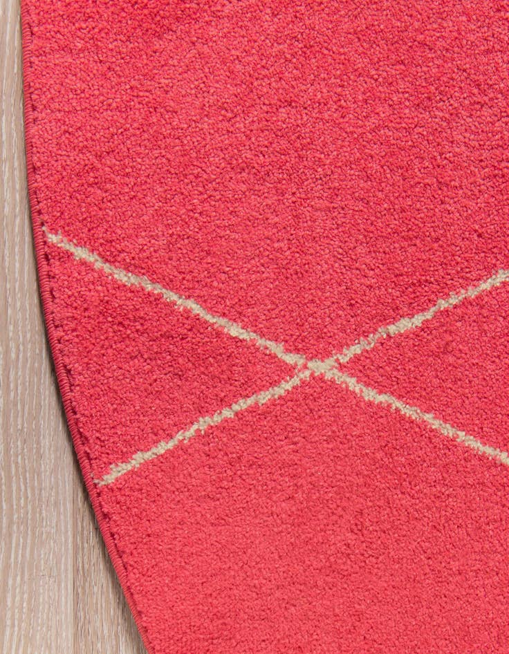 Detail image of  4' x 4' Lattice Frieze Round Rug