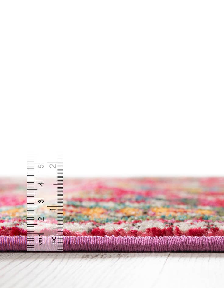 Detail image of  3' 3 x 3' 3  Washable Mesa Round Rug