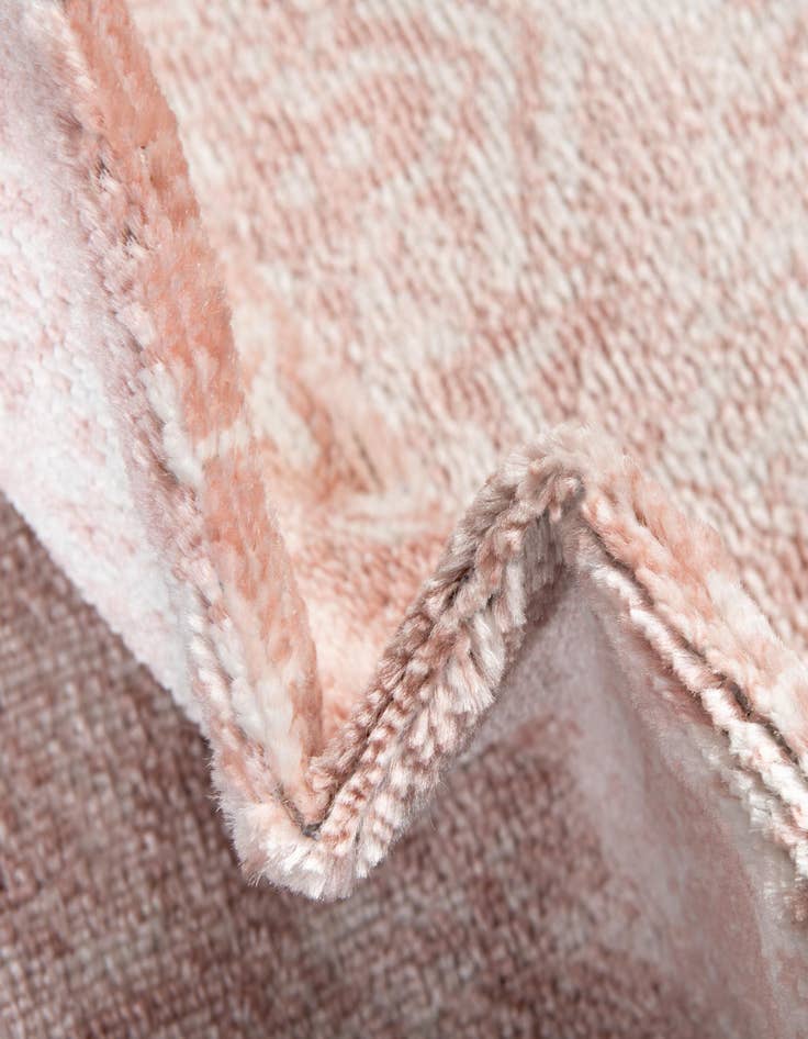 Detail image of  3' x 3' Oxford Round Rug