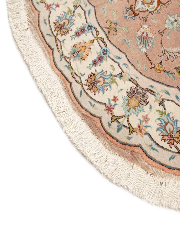 Detail image of  4' 10 x 4' 10 Tabriz Round Rug